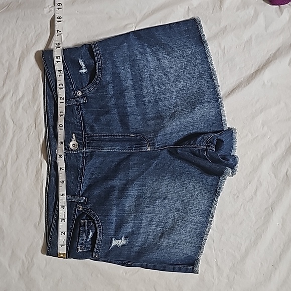 Sugar & Jade Girl Size 14 Plus Blue Denim Frayed Hem Distressed 5 Pockets Short - Picture 9 of 13